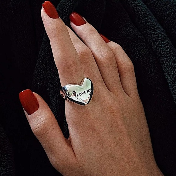 Sterling Silver Plated Love Me Heart Bubble Ring - Picture 1 of 9